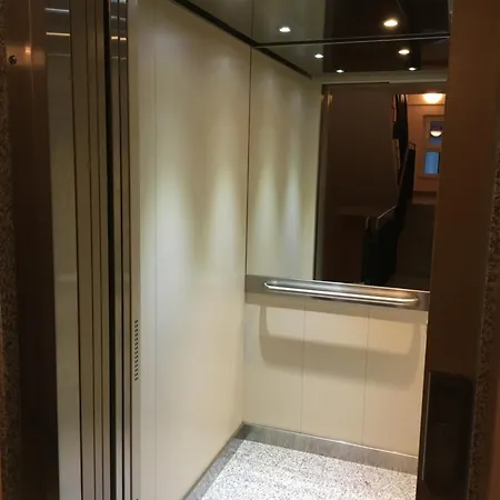 Apartmán Oktoberfest Center Direct Metro In 20 Min, 2 Bedrm 2 Bathroom By Icm Messe Muenchen, Balcony, Free Parking