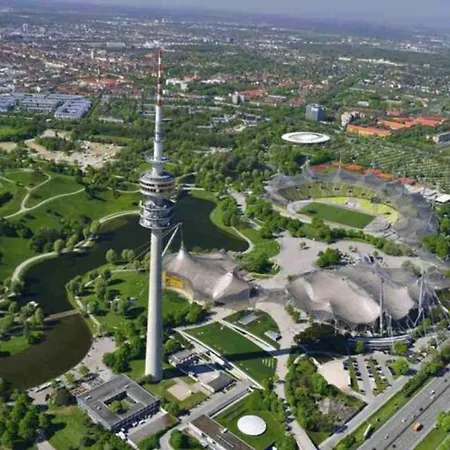 Oktoberfest Center Direct Metro In 20 Min, 2 Bedrm 2 Bathroom By Icm Messe Muenchen, Balcony, Free Parking
