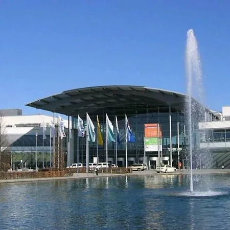 Oktoberfest Center Direct Metro In 20 Min, 2 Bedrm 2 Bathroom By Icm Messe Muenchen, Balcony, Free Parking Daire